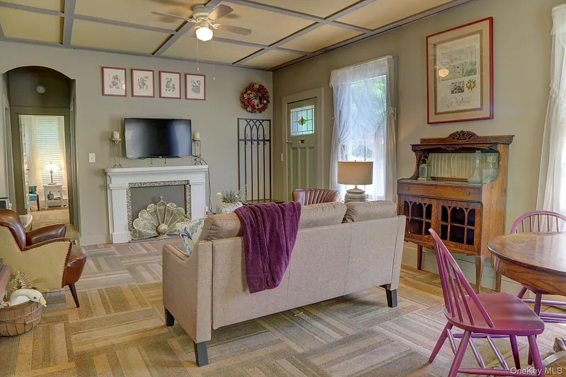 18 Stagecoach Lane Photo 28