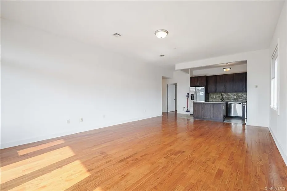 90 Bay Street Landing  #7D Photo 16