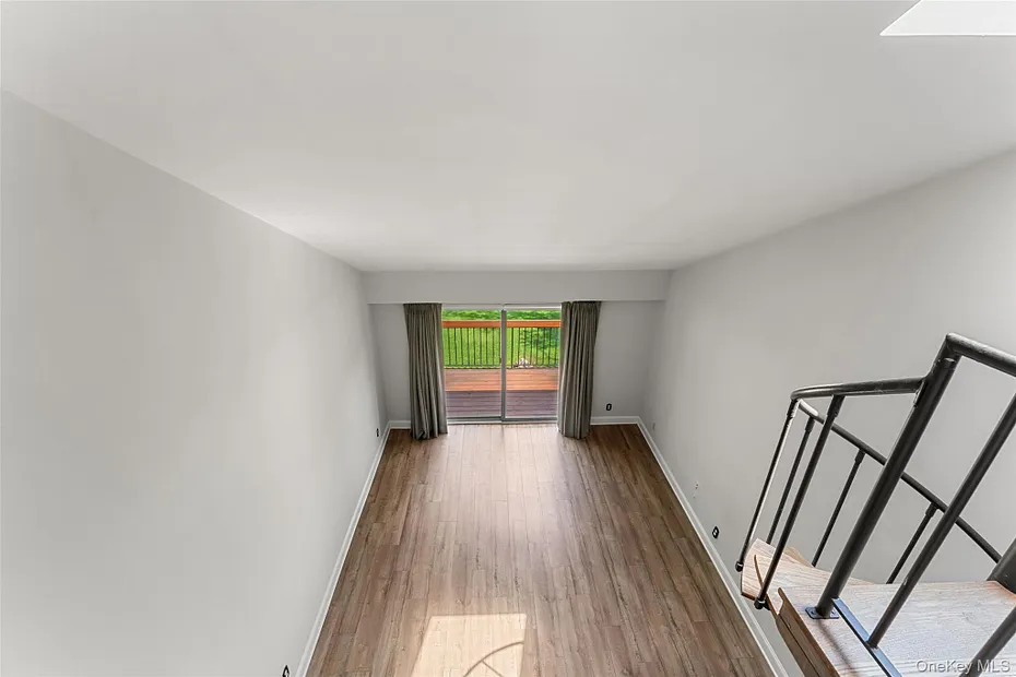 18 Bronxville Glen Drive  #3-12 Photo 27