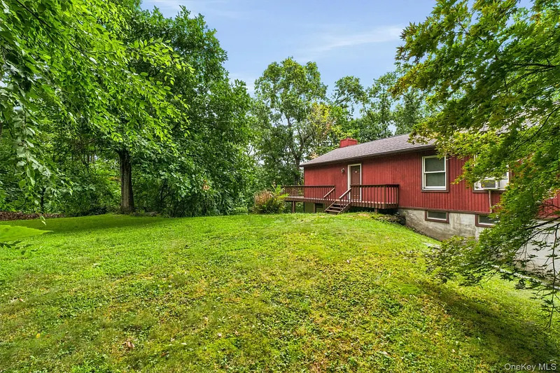 35 Moccasin View Road Photo 4