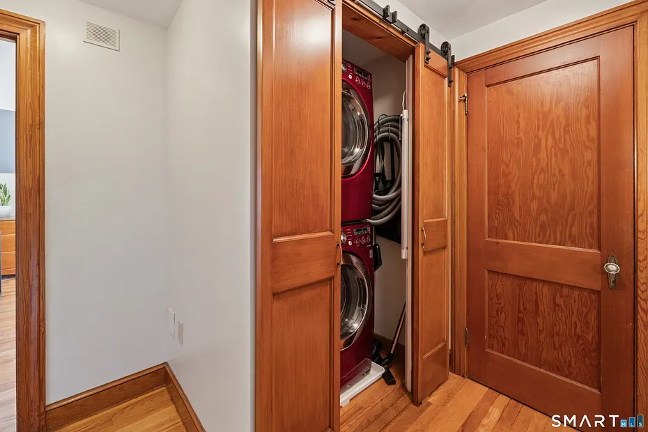 161 Upper State Street Photo 21