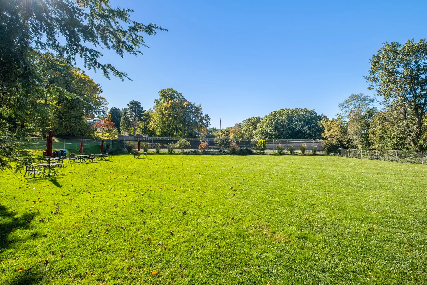 100 Ardsley Avenue W  #4H Photo 31