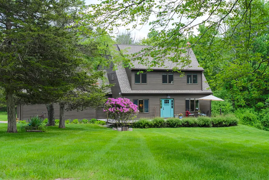 53 Upland Meadow Road Photo 1