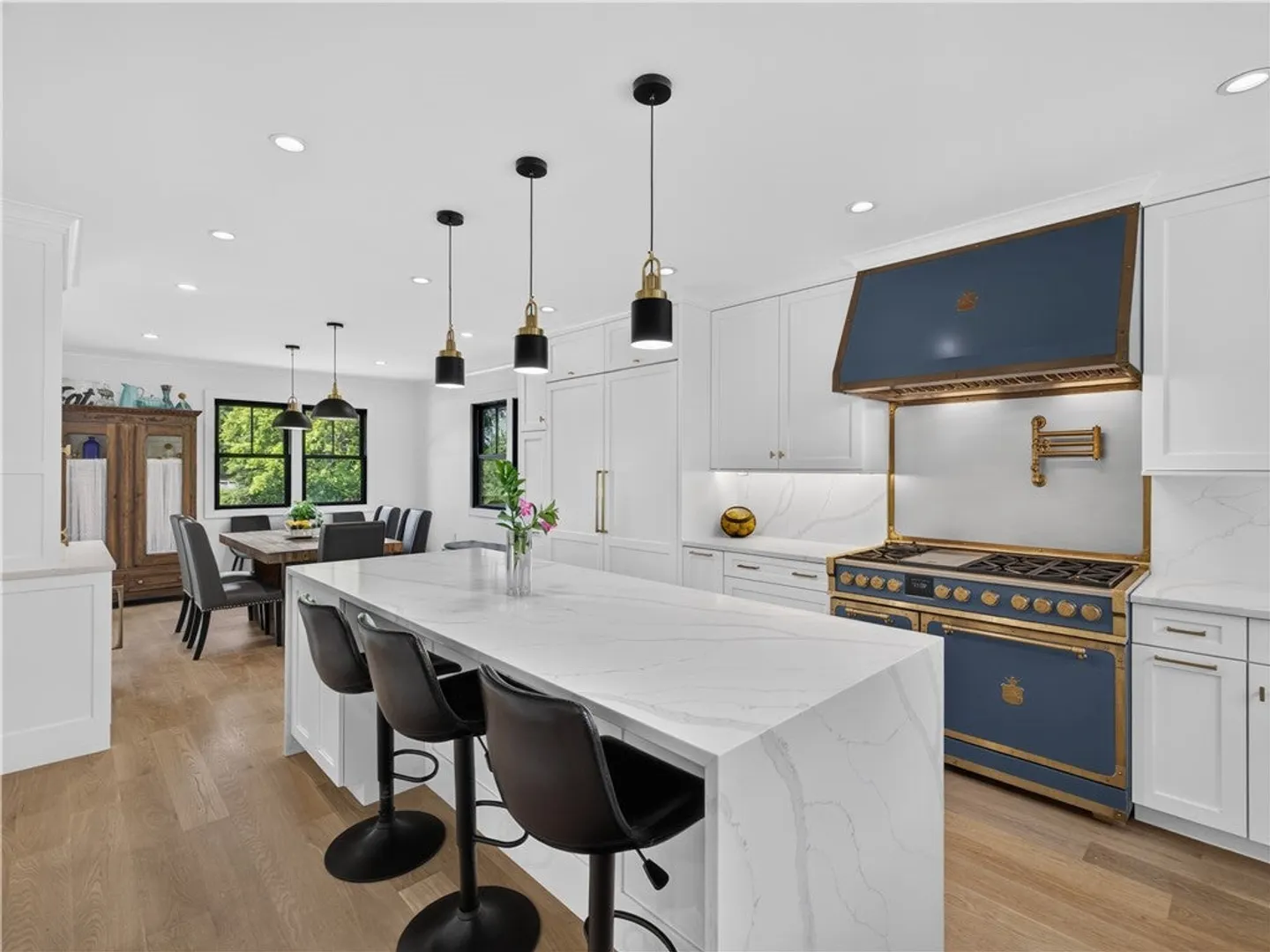 34 Lanphere Road Photo 4