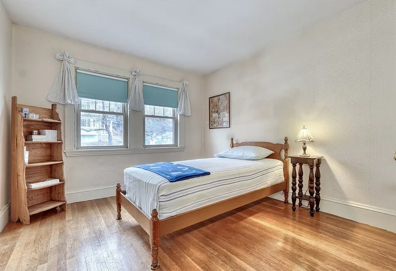 37 Glenwood Ave Photo 21