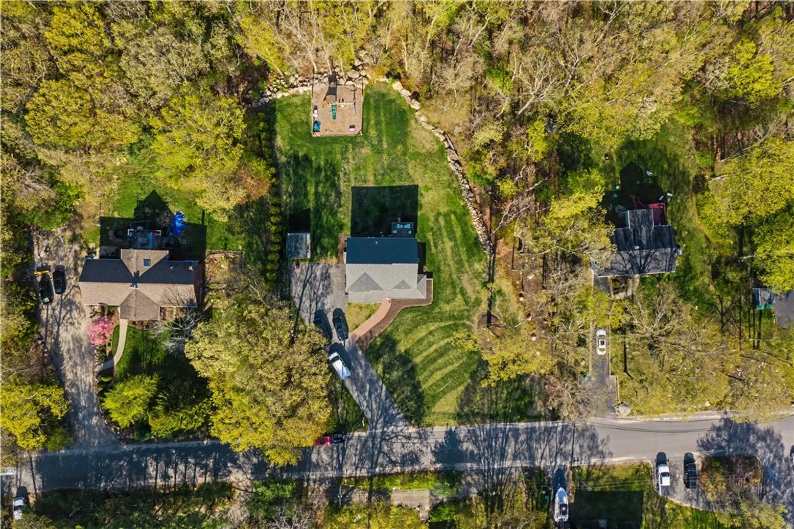 100 Franklin Road Photo 14