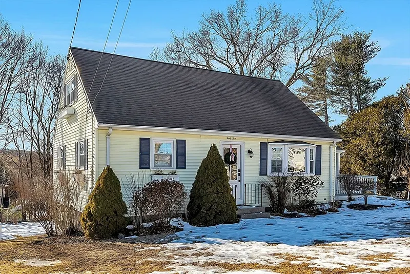 45 Kent Dr Photo 1