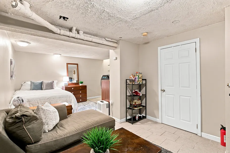 820 Matthews Street  #4 Photo 19