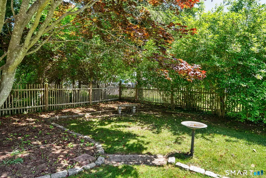 86 Fenwood Drive Photo 13