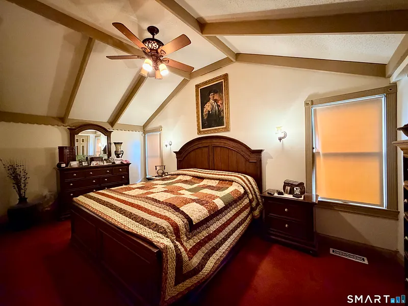 40 Andrews Avenue Photo 14