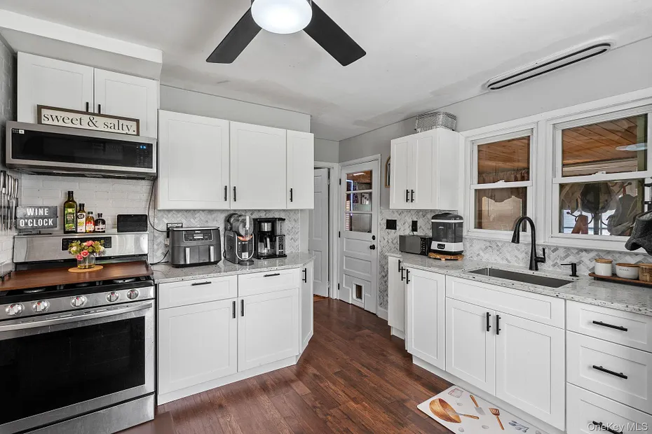 54 Boulevard Photo 25