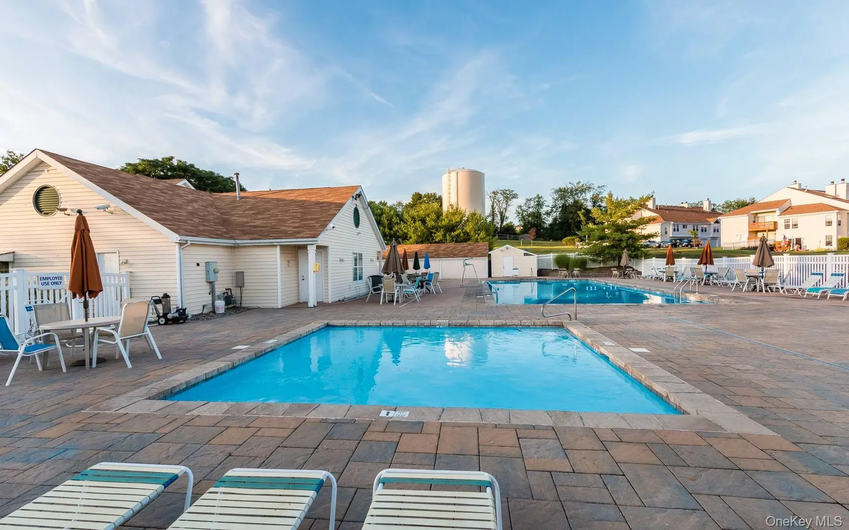 2107 Whispering Hills Photo 32
