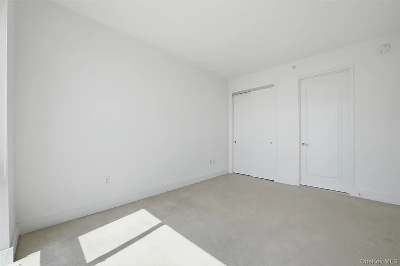175 Huguenot Street  #2602 Photo 9