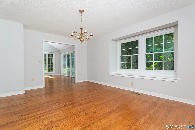 170 Glengarry Road #170 Photo 11