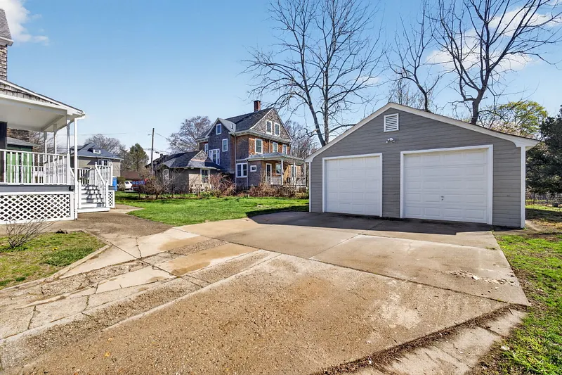 314 Ocean Avenue Photo 8