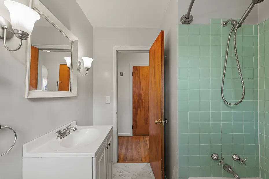 66 Roselyn Dr Photo 19