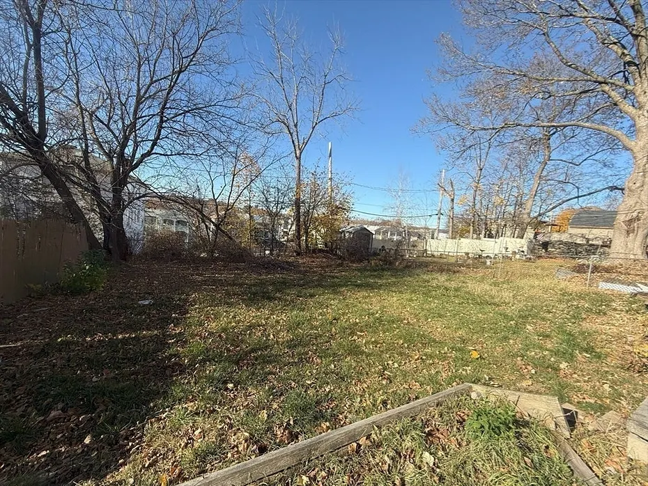 37 Plantation St Photo 21