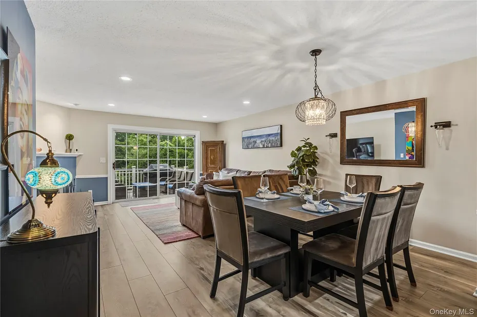 1404 Scarborough Drive Photo 7
