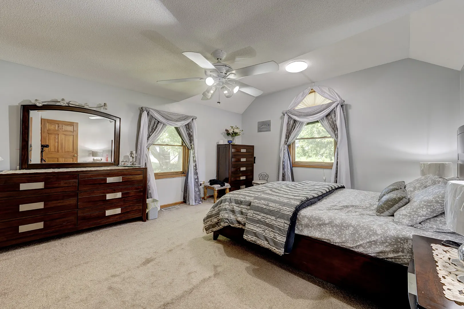 300 Hilltop Road Photo 27