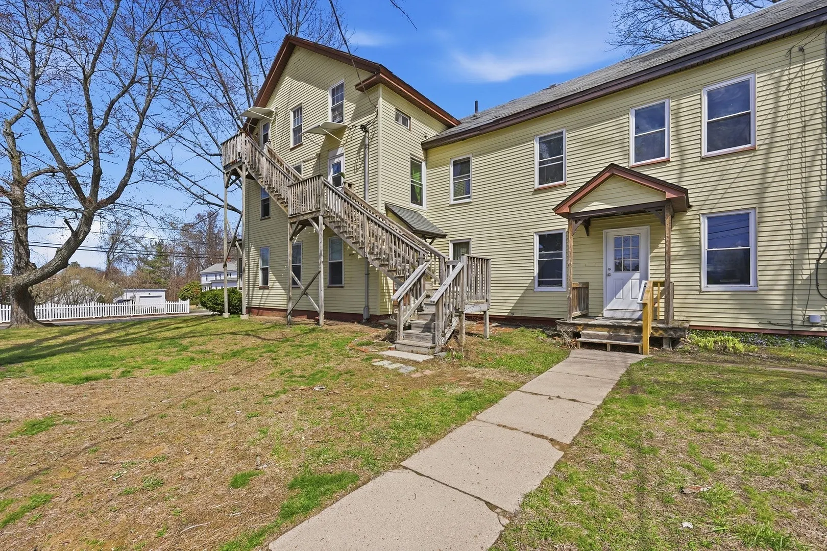 17 Adams St Photo 8