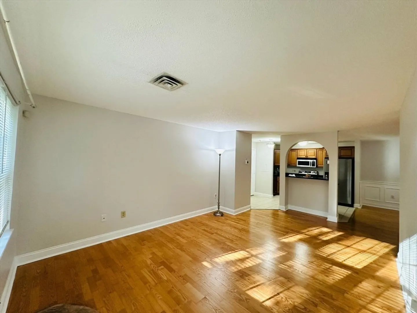 450 Brookside Dr  #B Photo 7