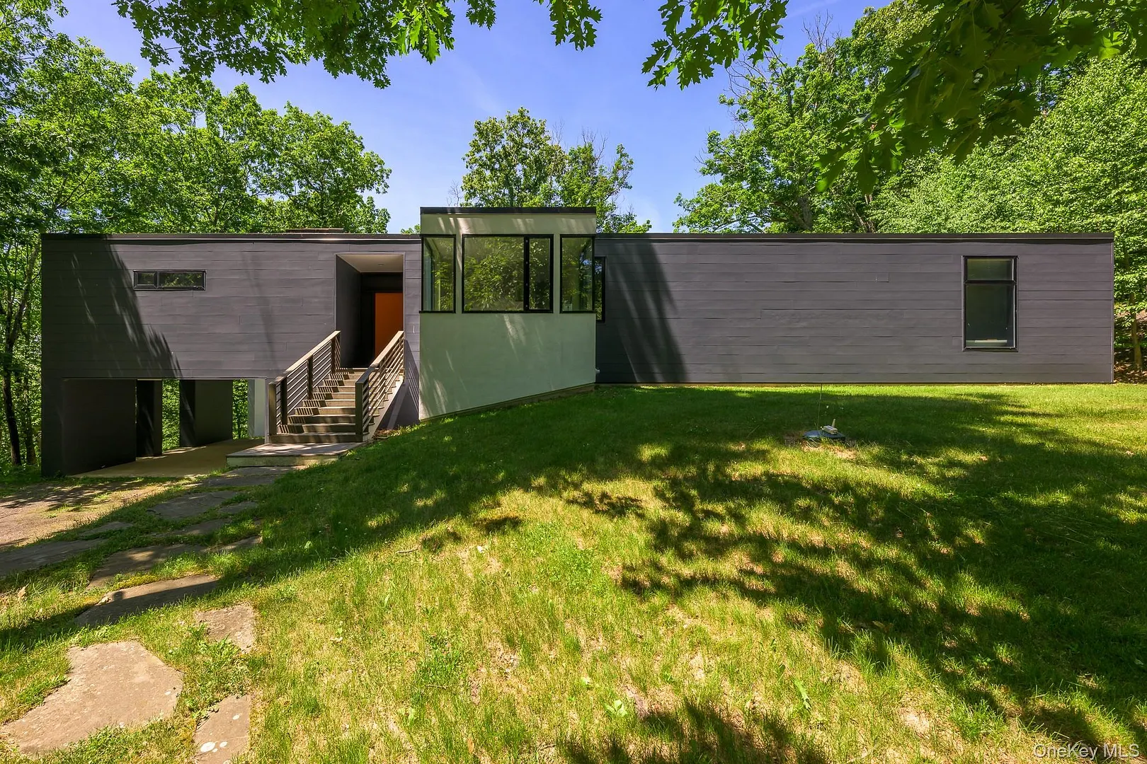 312 Sky Farm Road Photo 1