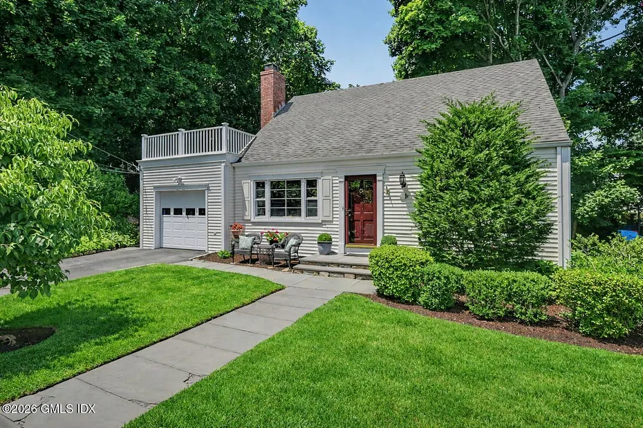 8 Ernel Drive Photo 1