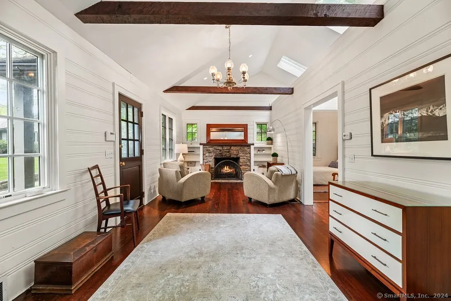 Stamford Single Family Photo 17