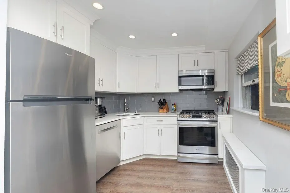 15 Leewood Circle  #1R Photo 4