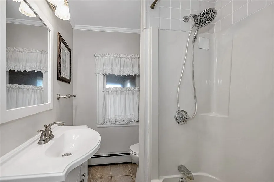 25 Wicklow Ave Photo 26