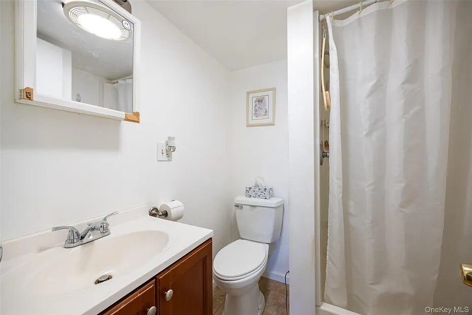 76 Phillips Street Photo 20