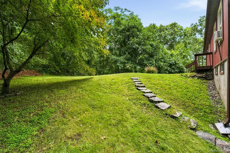 35 Moccasin View Road Photo 35