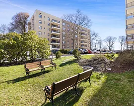 25 Stewart Place  #615