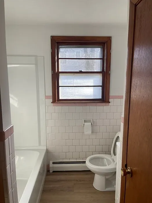 32 Mason Ave Photo 8
