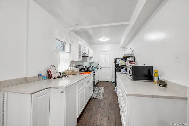 1609 Colden Avenue Photo 16