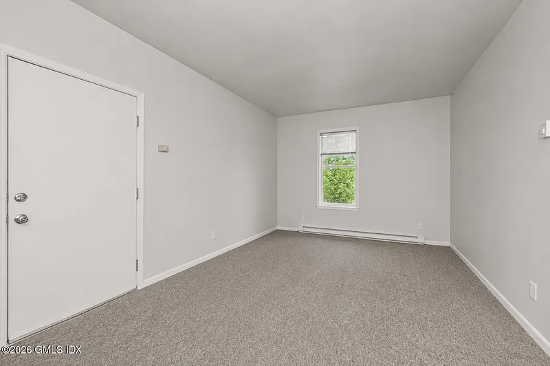 177 Davis Avenue 2 Photo 5