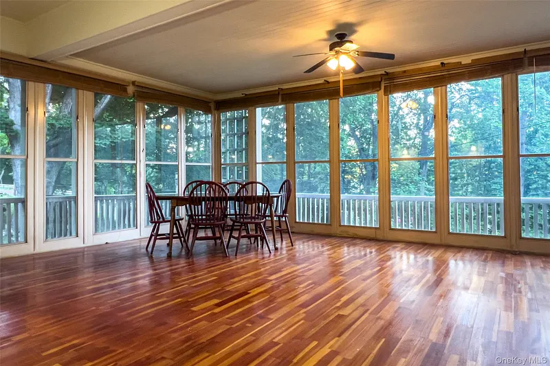6 Westridge Road Photo 24