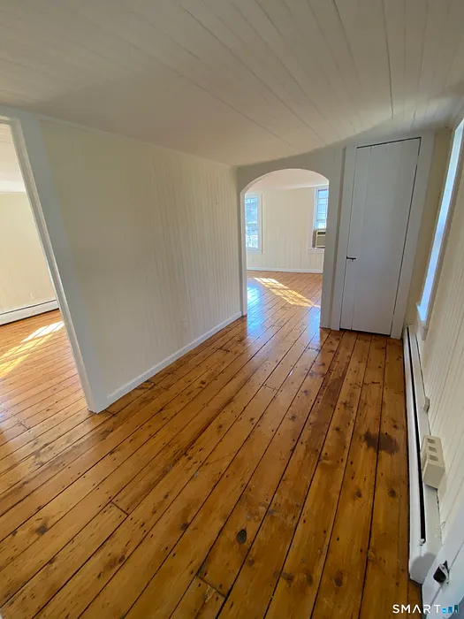 119 Kings Highway North Photo 14