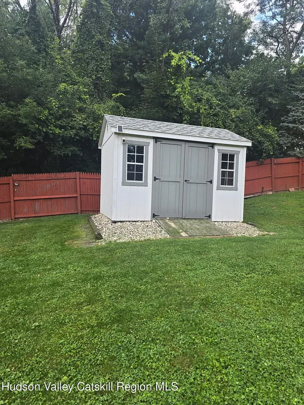 75 Oak Leaf Drive Photo 20
