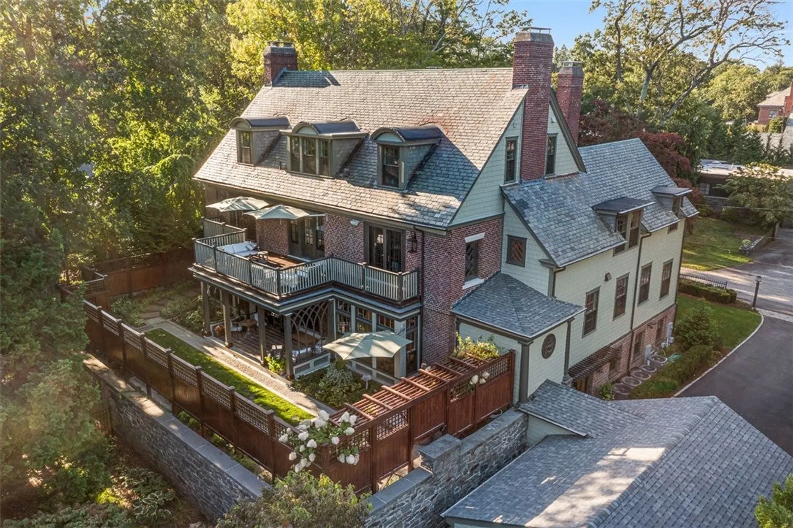 79 Clarendon Avenue Photo 48