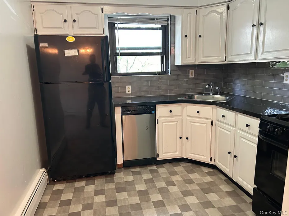 284 Sneden Place W #284 Photo 8