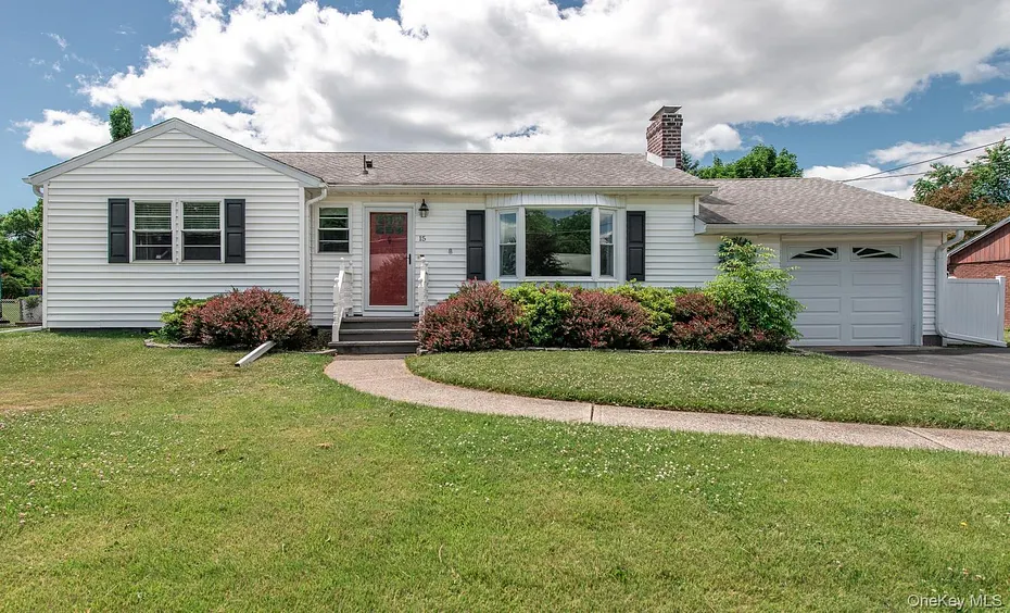 15 Genesee Avenue Photo 1