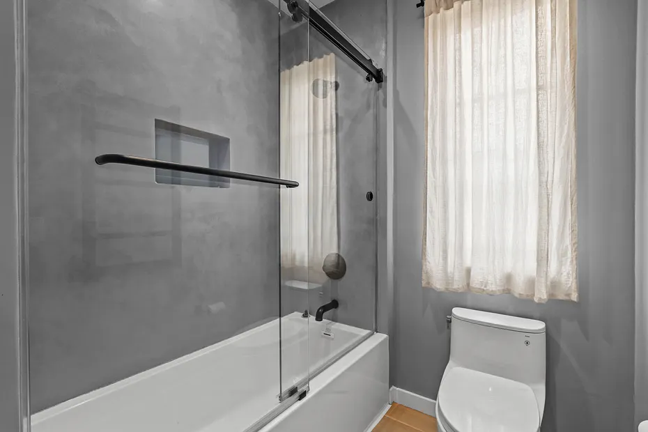 3031 Purchase Street Photo 26