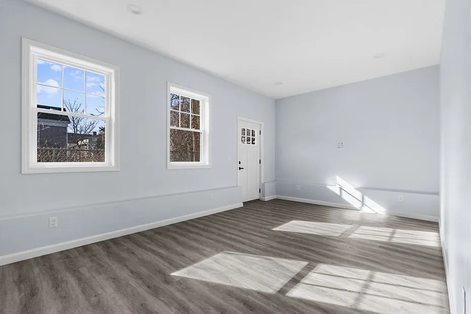 206 Durfee St.  #1B Photo 6