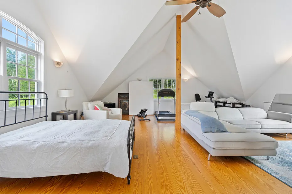 470 Harrington Drive Photo 42