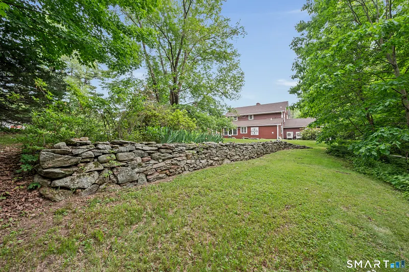 539 Hopewell Road Photo 19