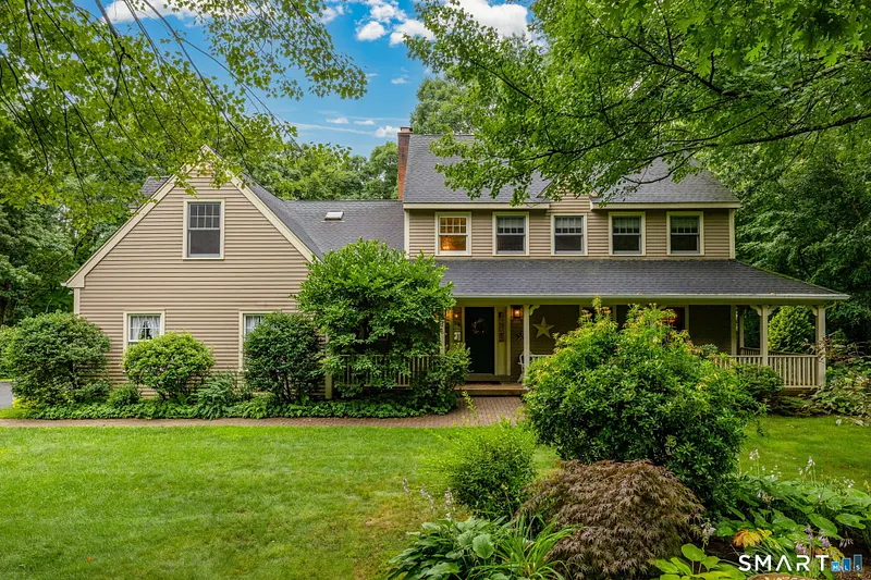 31 Knollwood Drive Photo 2
