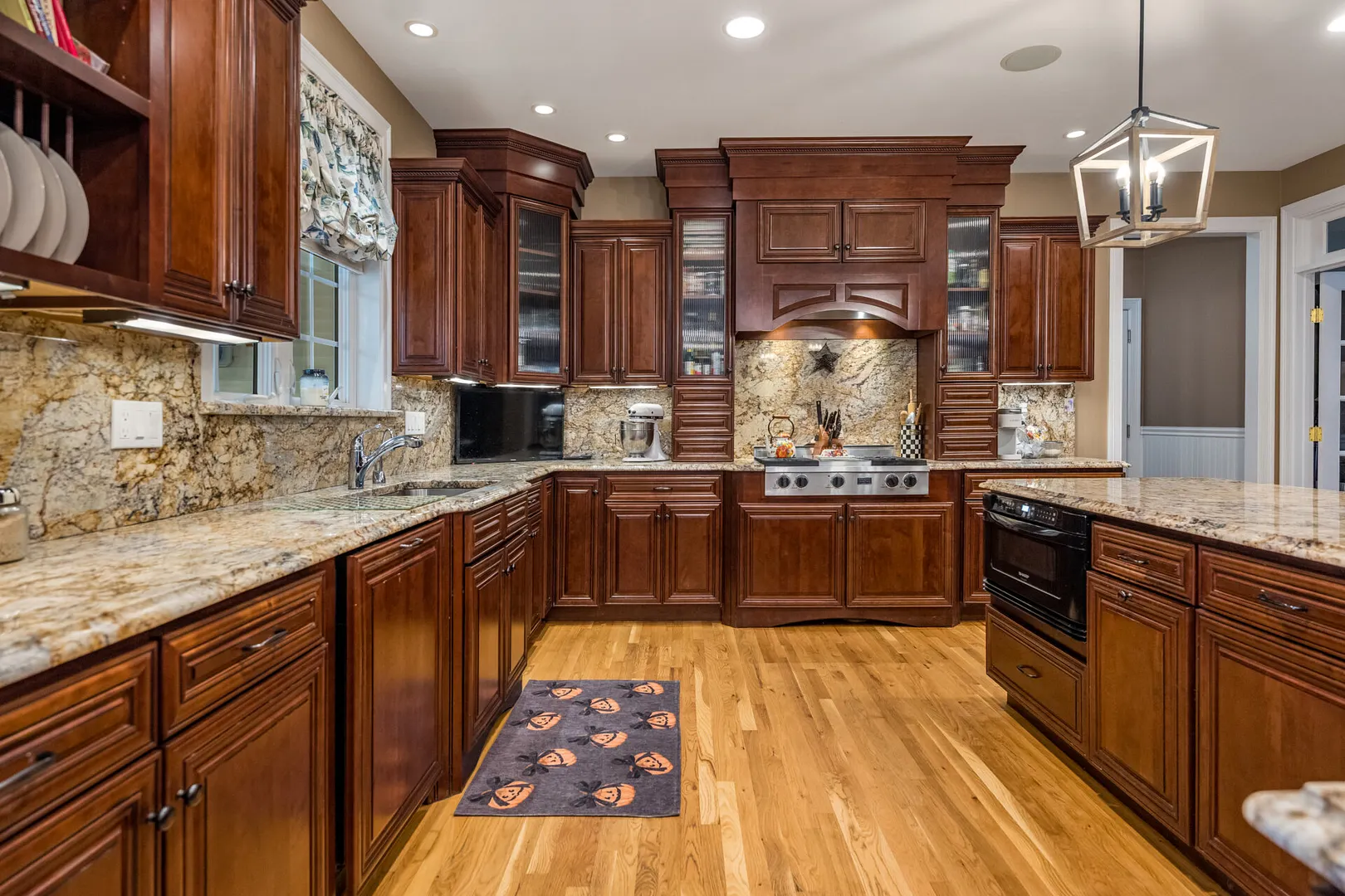 9 Pierpont Court Photo 10