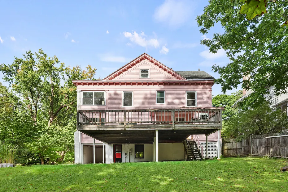 203 Bartlett Ave Photo 52