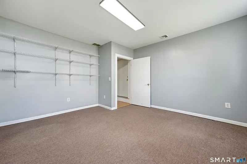 34 Clifton Avenue Photo 10